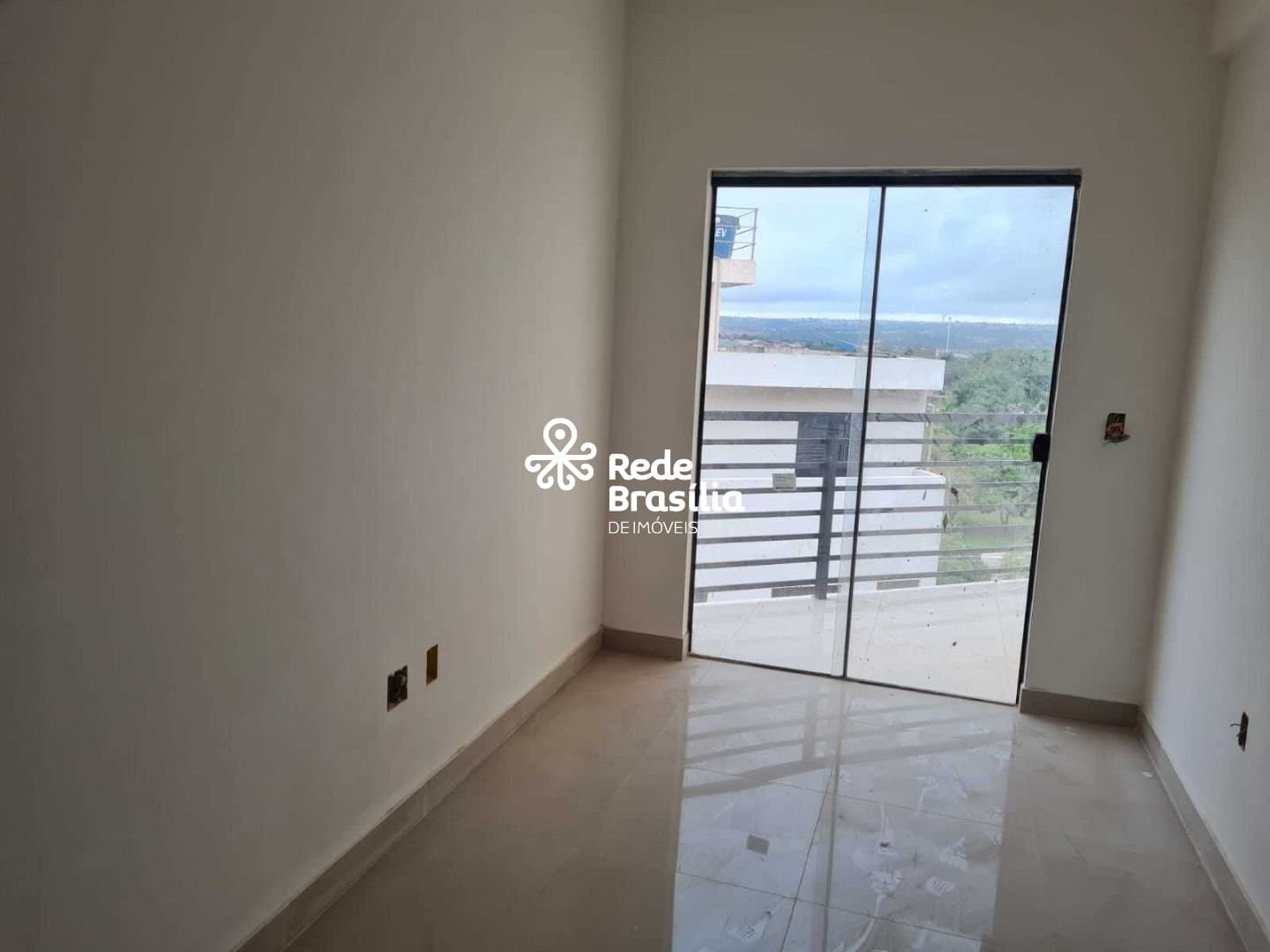 Imagem da propriedade DI418 12