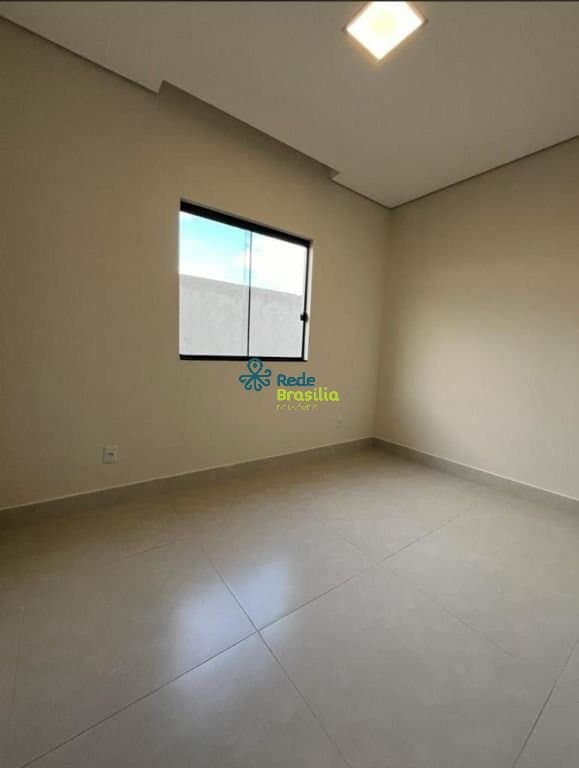 Imagem da propriedade CO8761 10
